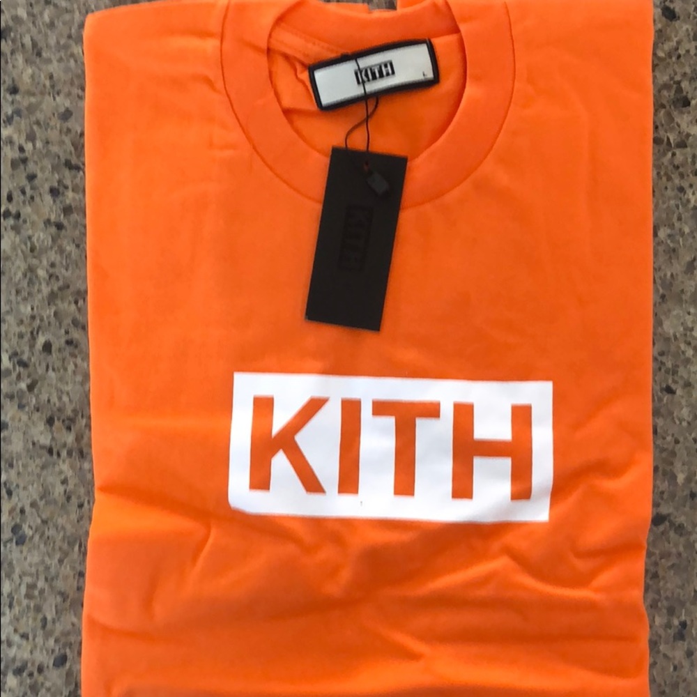 KITH women’s Large T-shirt NWT